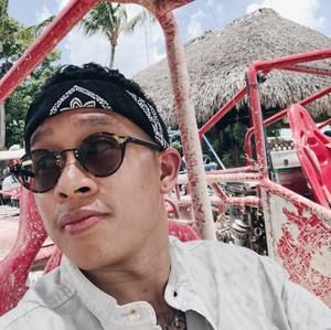 Meet your Posher, Manny